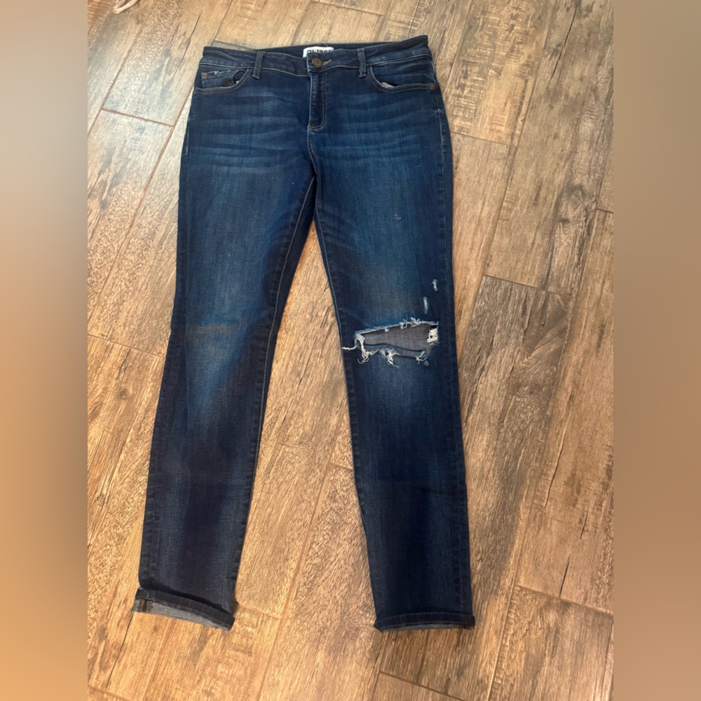 DL1961 Dark Blue Distressed Skinny Jeans